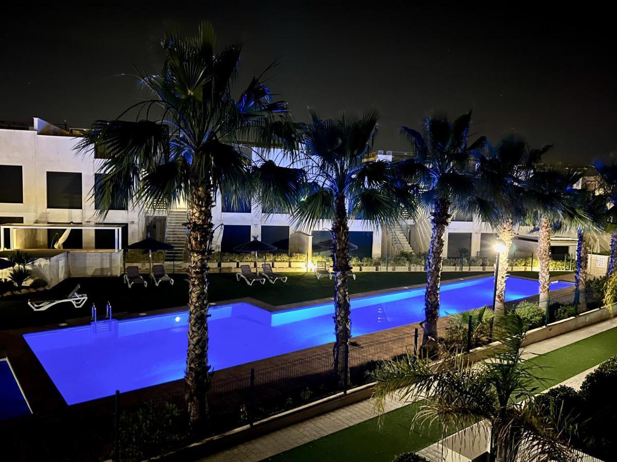 Punta Prima Villa 3 bedrooms&solarium sea view Torrevieja Esterno foto